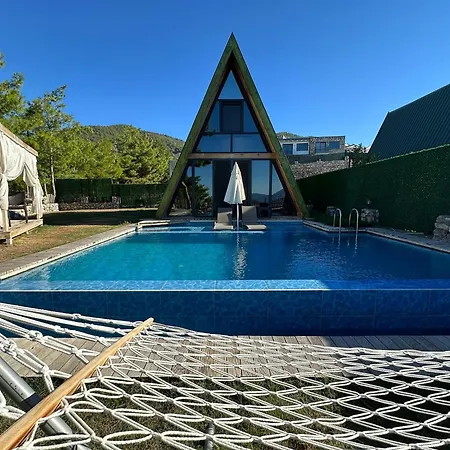Villa Angle